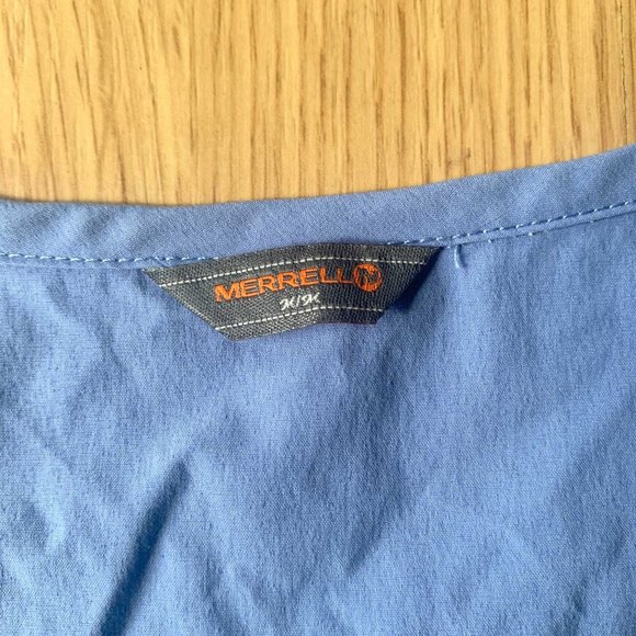 MERRELL Claire Selectwick Periwinkle Sleeveless Double Hem Tunic Tank Sz M - Picture 6 of 9